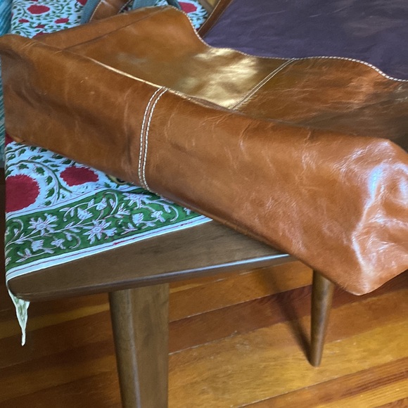 Vintage, Classic Fossil Cross-Body Messenger/Computer Bag - Picture 14 of 16